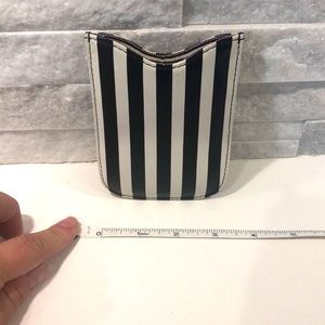Henri bendel business card pocket